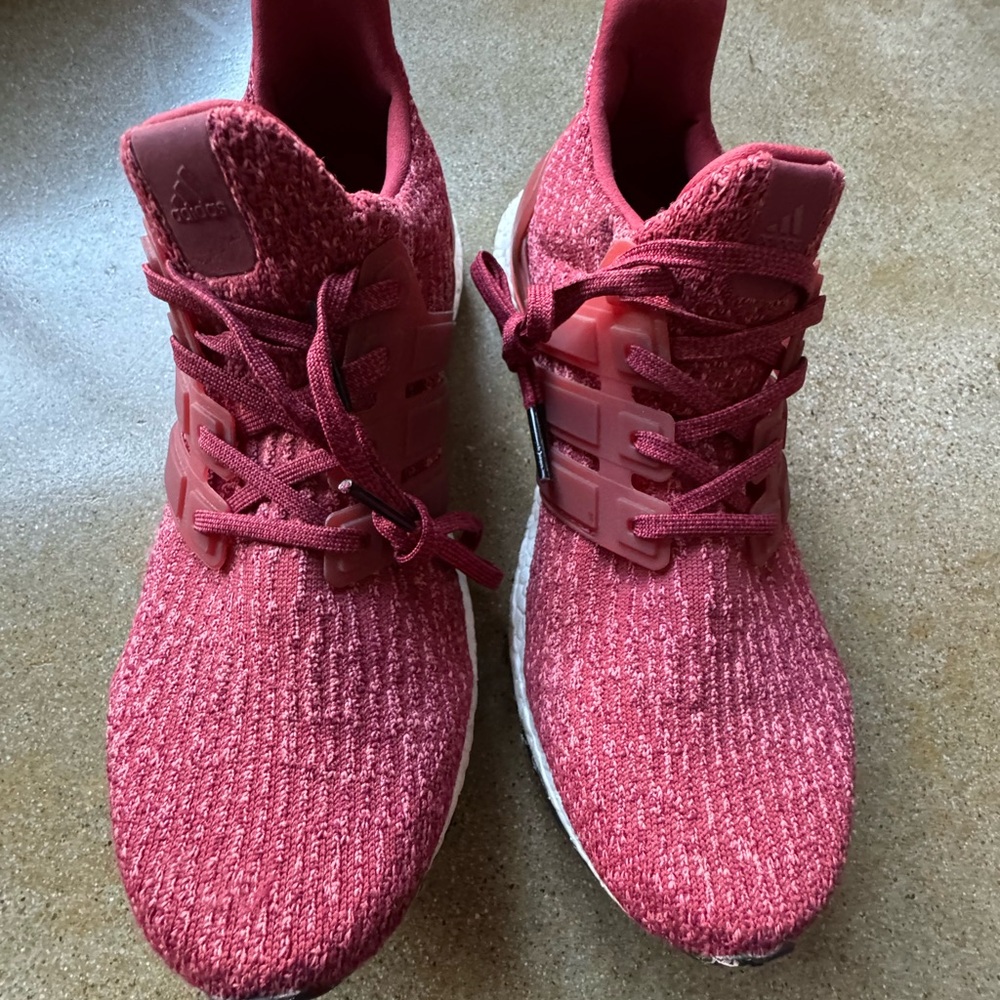 Women’s maroon adidas ultra boost - Picture 4 of 6